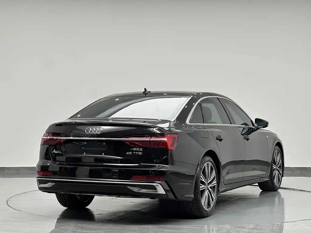 Audi A6L — фото 3