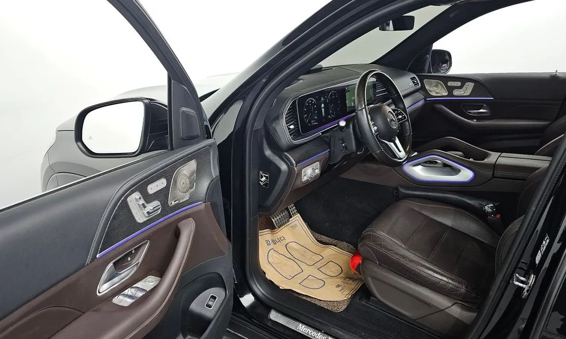 Mercedes-Benz GLS-Class — фото 10