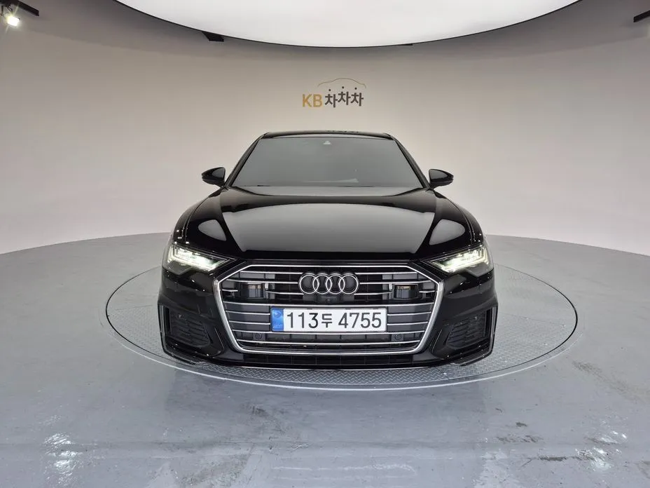 Audi A6 — фото 1