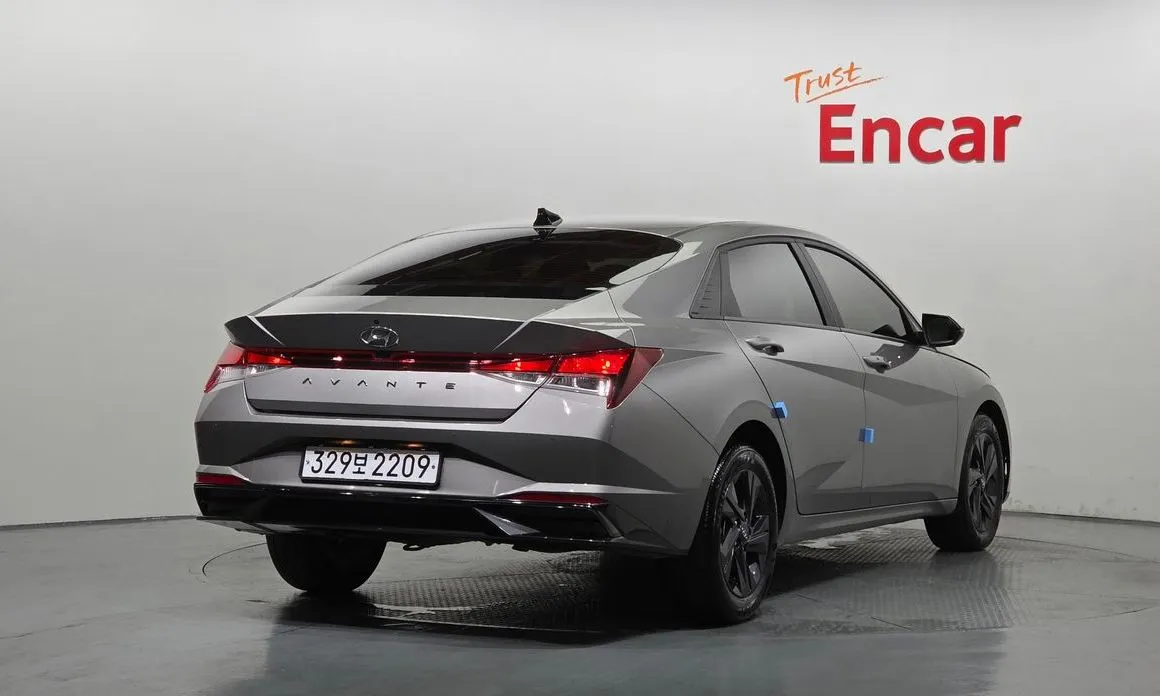 Hyundai AVANTE — фото 2