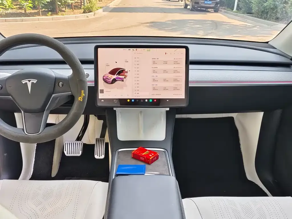 Tesla Model Y — фото 4