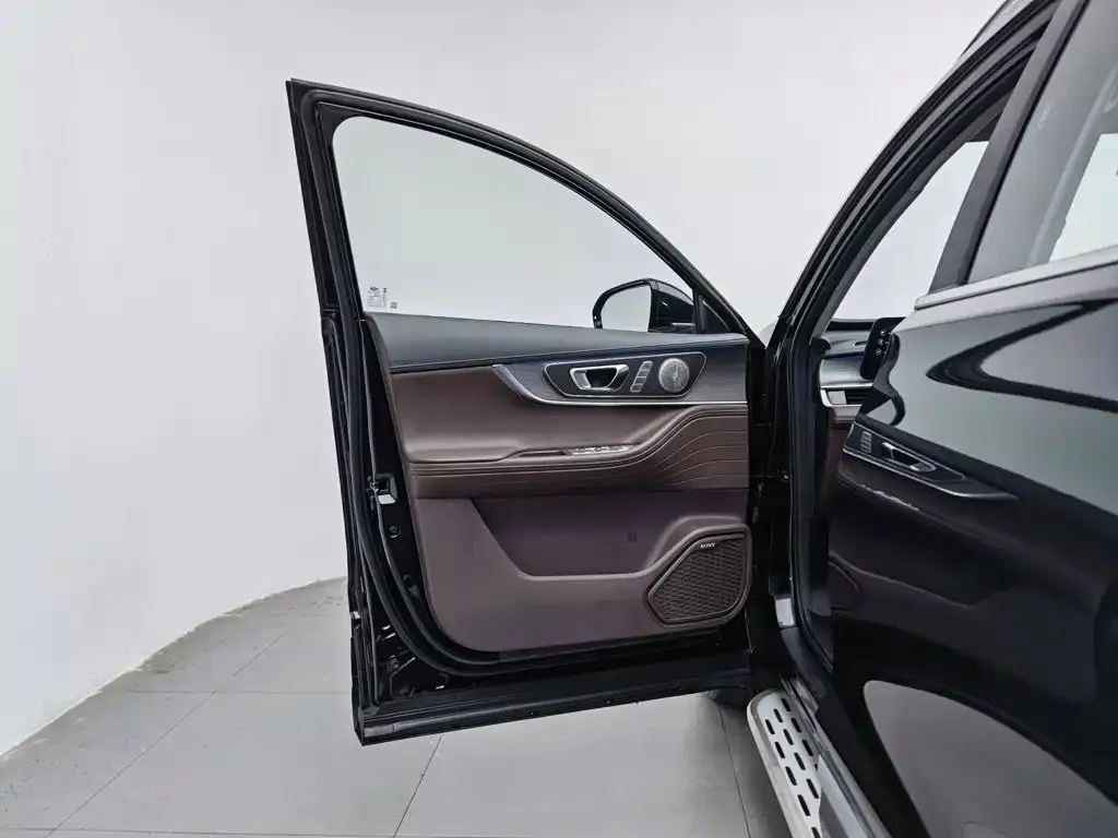 Chery Tiggo 8 PRO — фото 2