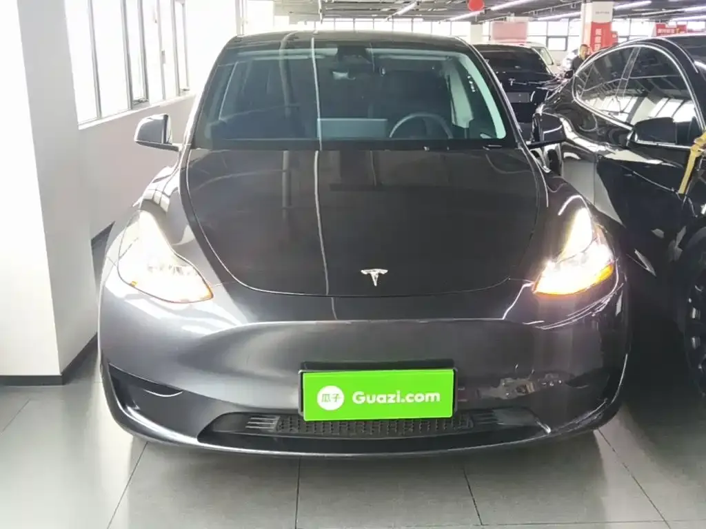 Tesla Model Y — фото 5