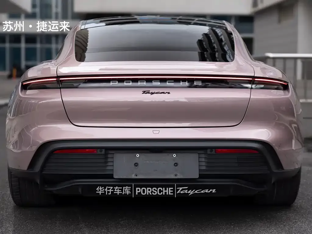 Porsche Taycan — фото 9