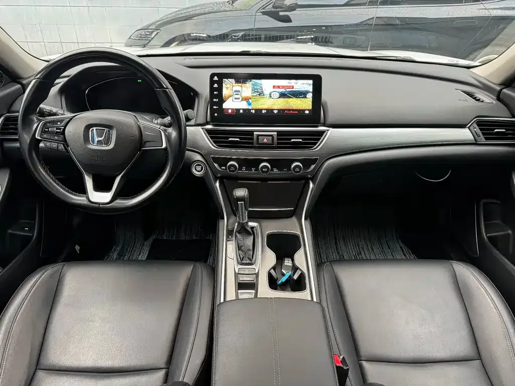 Honda Accord — фото 4