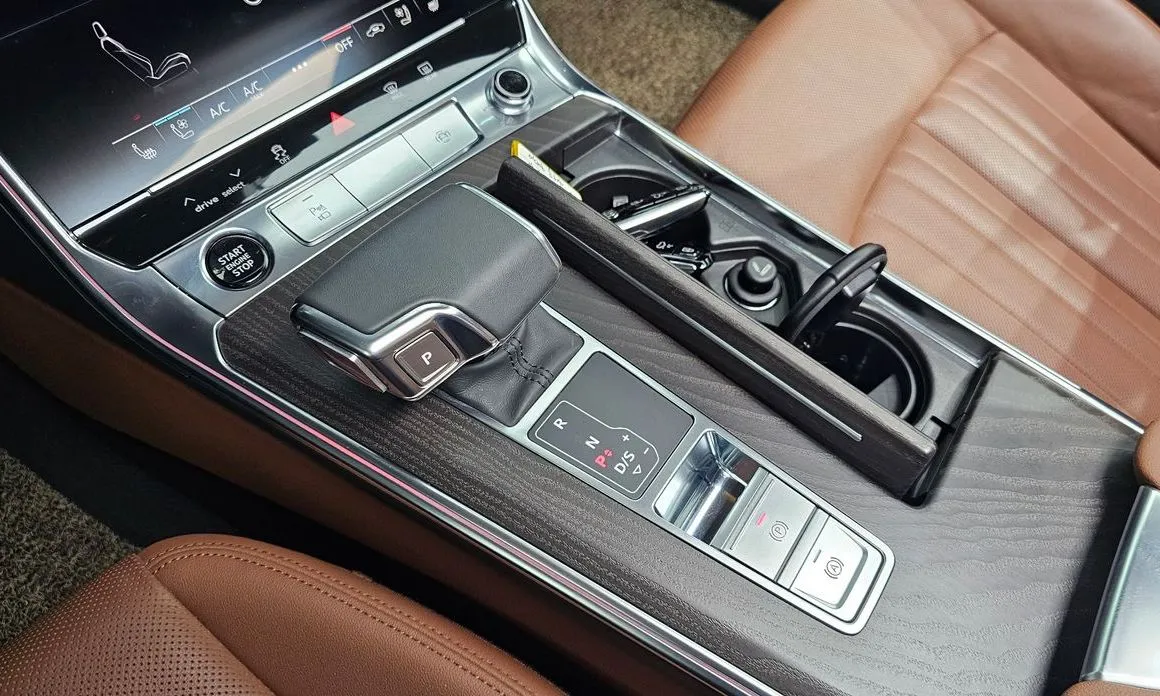 Audi A6 — фото 10