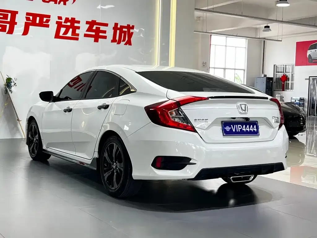Honda Civic — фото 4
