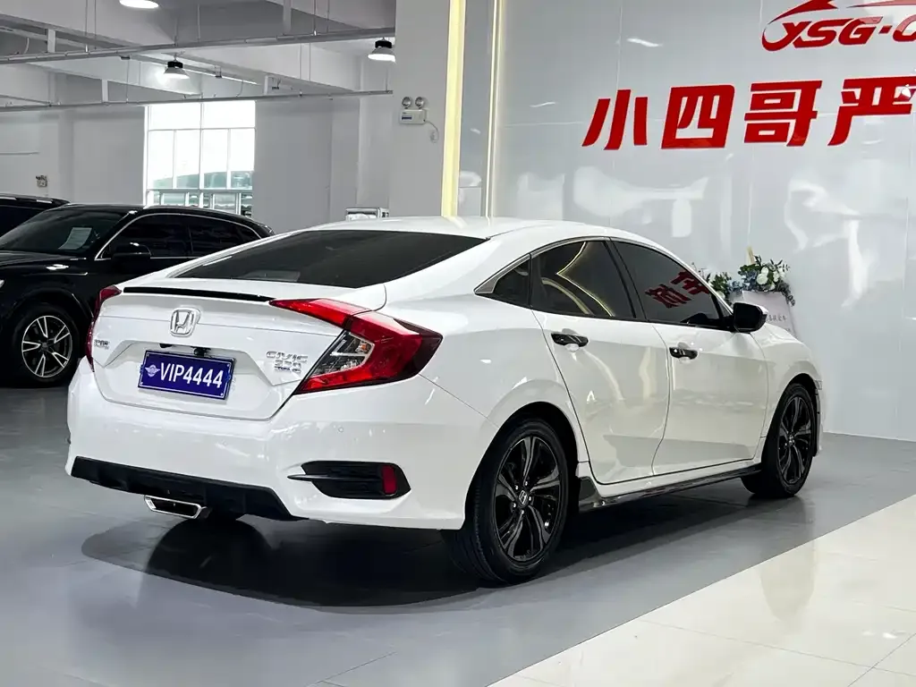 Honda Civic — фото 9