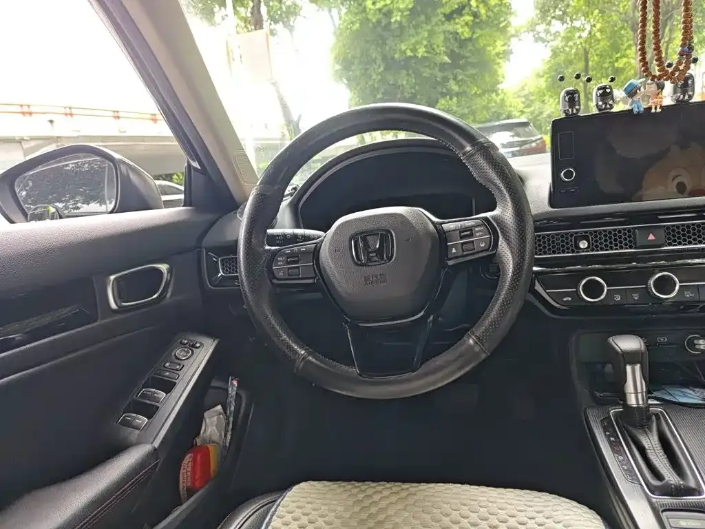 Honda Civic — фото 10