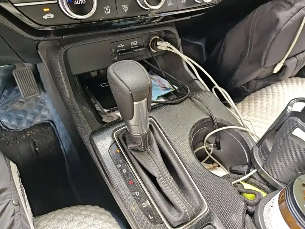 Honda Civic — фото 7