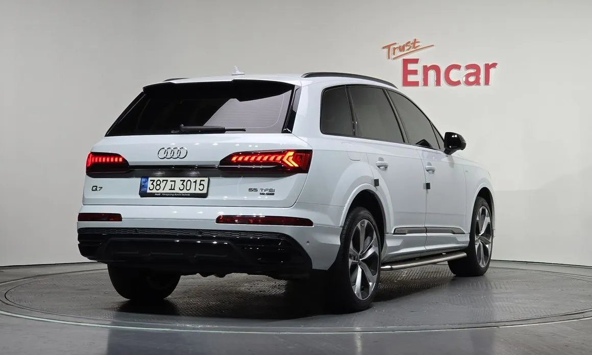 Audi Q7 — фото 2