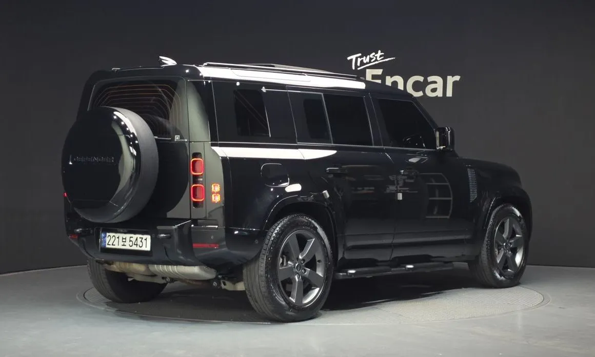 Land Rover Defender — фото 3