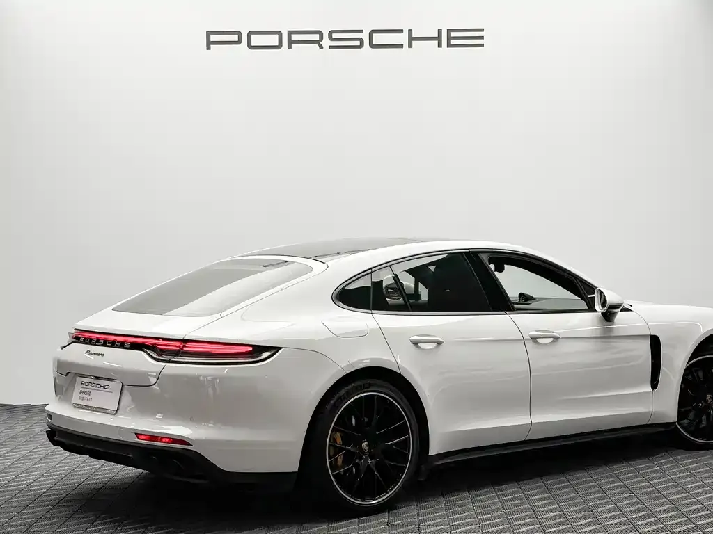 Porsche Panamera — фото 5
