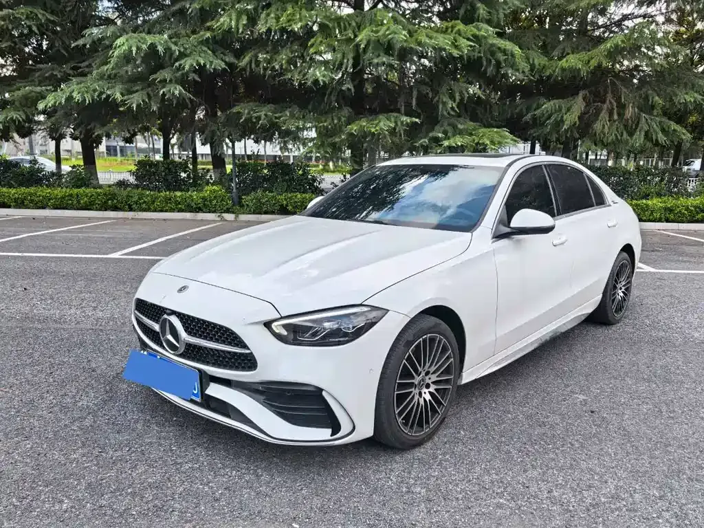 Mercedes-Benz C-Class — фото 1