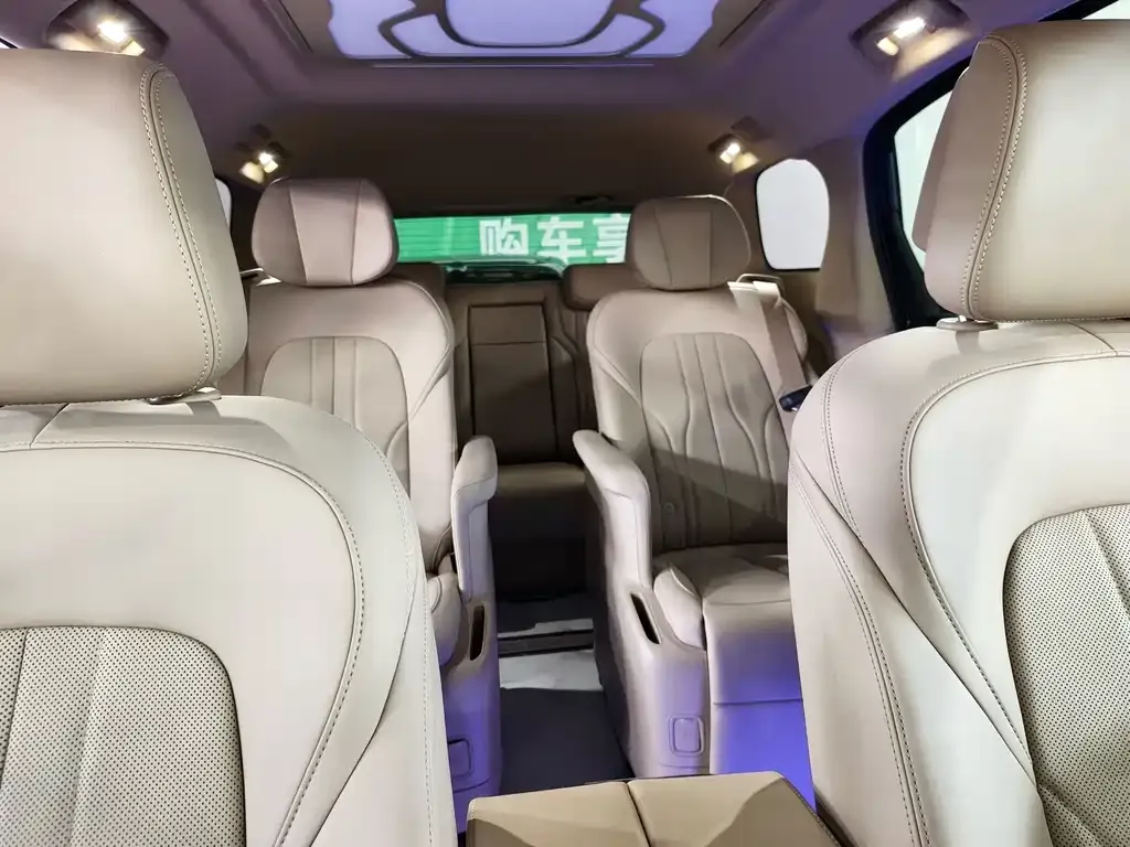 Buick GL8 Hybrid — фото 2