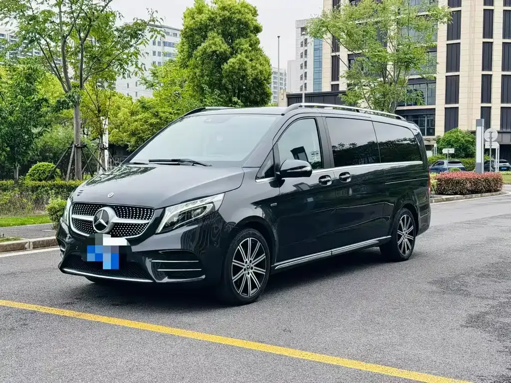 Mercedes-Benz V-Class — фото 8