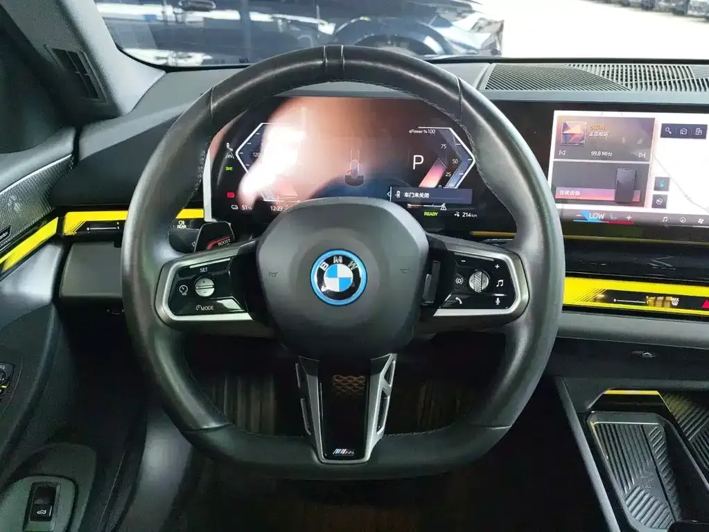 BMW i5 — фото 6