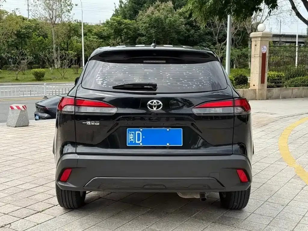 Toyota Corolla Cross — фото 8