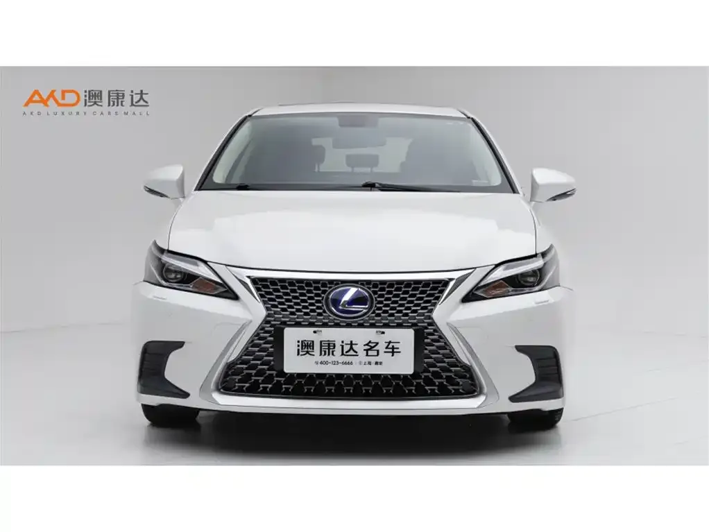 Lexus CT — фото 3