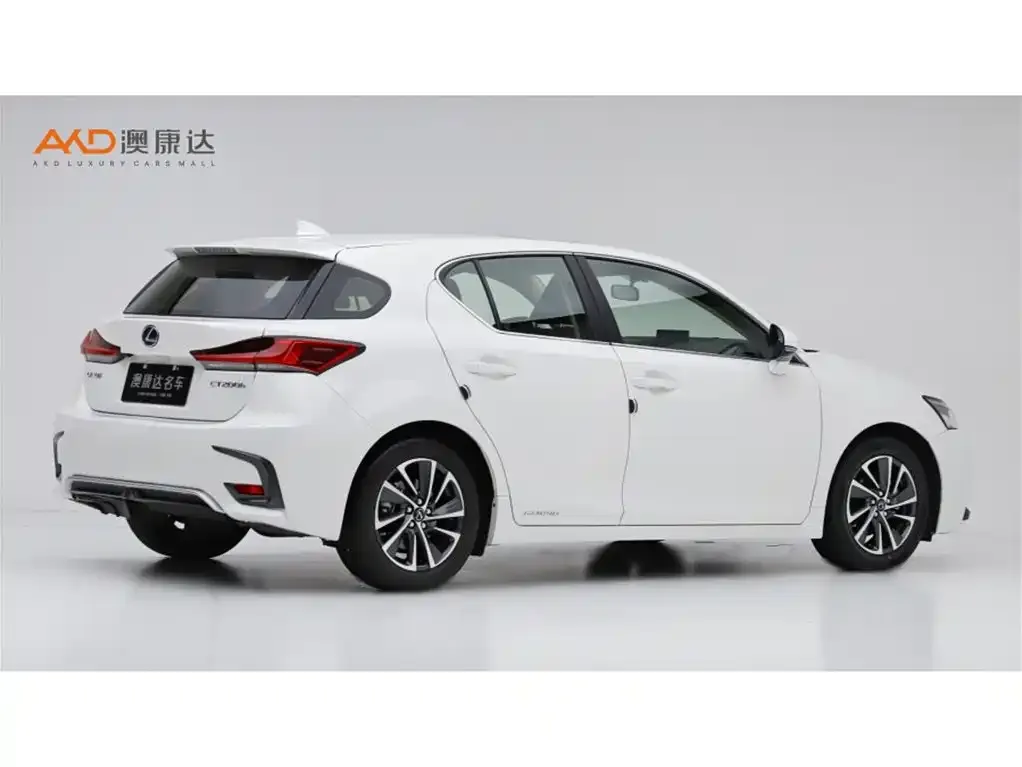 Lexus CT — фото 5