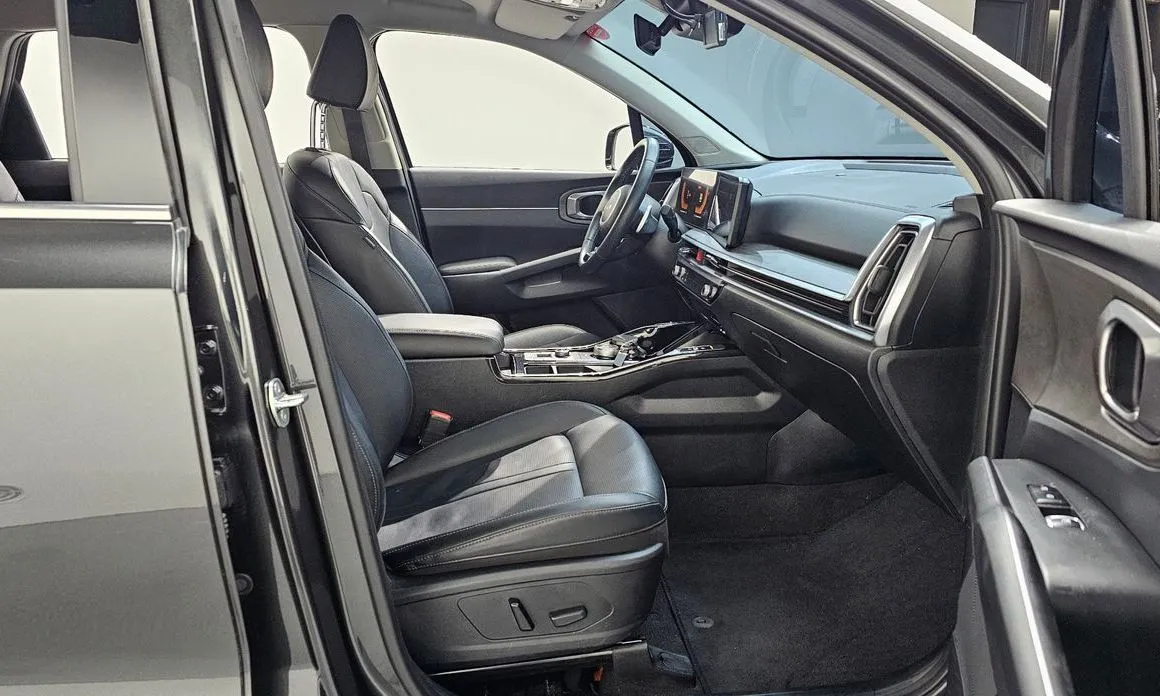 Kia Sorento — фото 8