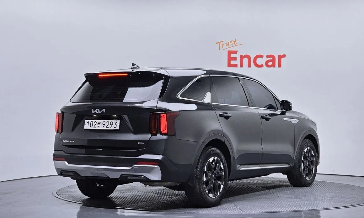 Kia Sorento — фото 6
