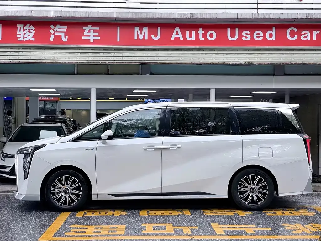 GAC Motor Trumpchi E9 — фото 3