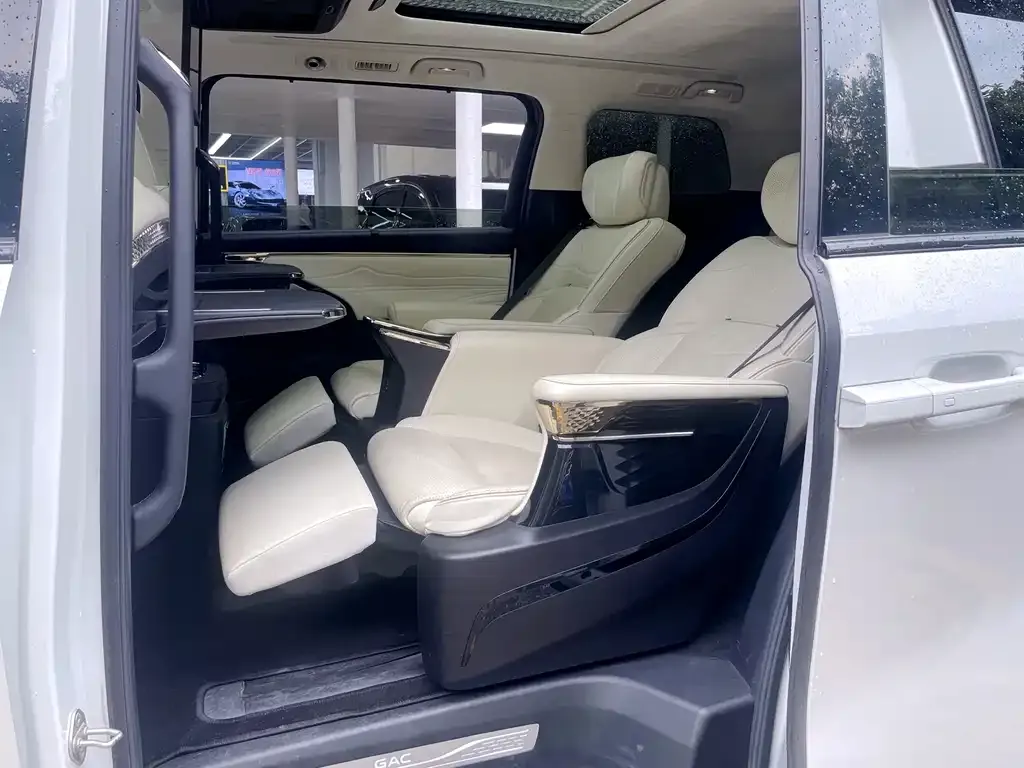 GAC Motor Trumpchi E9 — фото 10