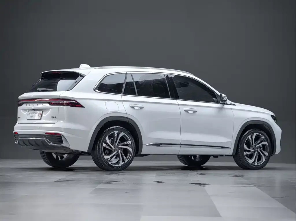 Geely Xingyue L — фото 4