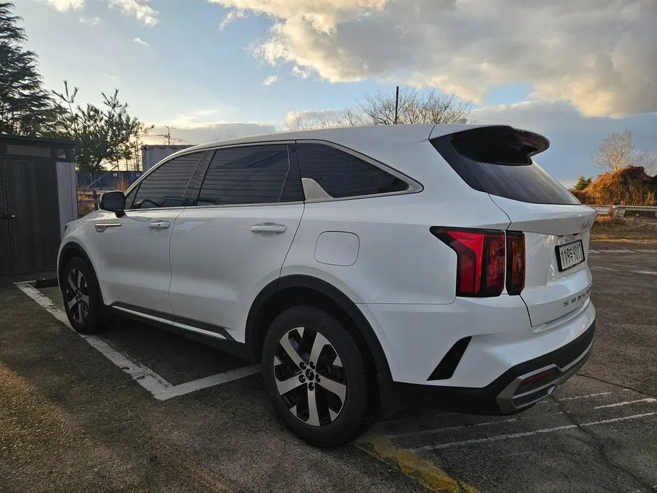 Kia Sorento — фото 4