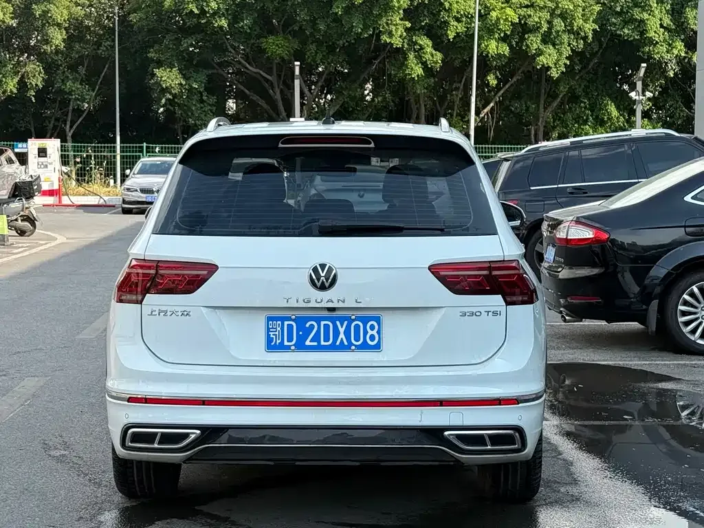 Volkswagen Tiguan L — фото 9