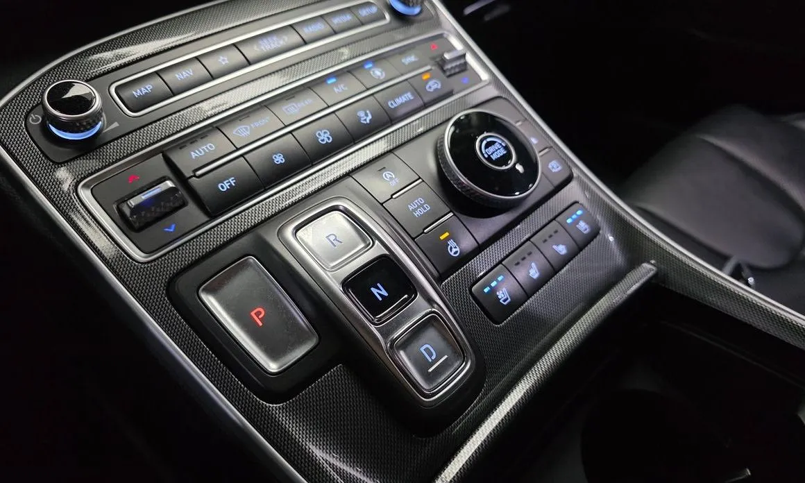 Hyundai Santafe — фото 7