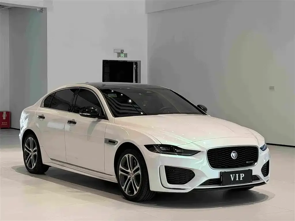 Jaguar XEL — фото 3