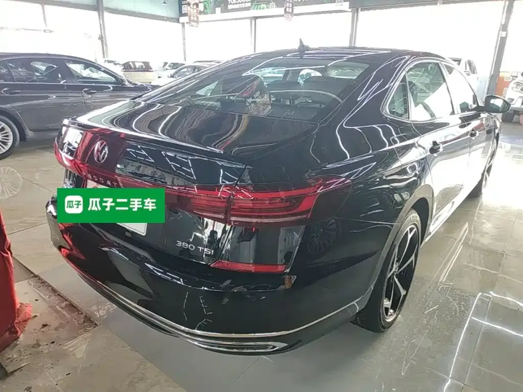 Volkswagen Passat — фото 7