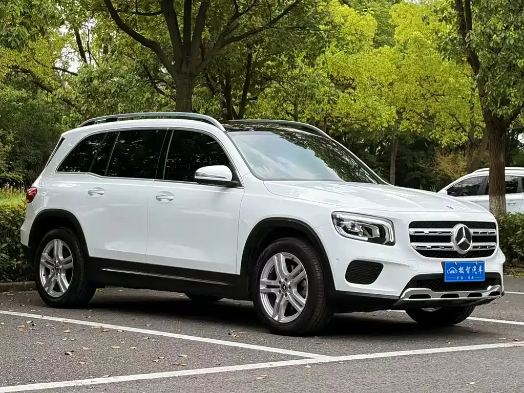 Mercedes-Benz GLB — фото 7
