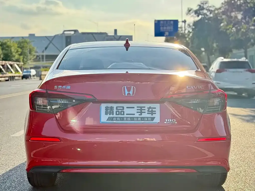 Honda Civic — фото 5