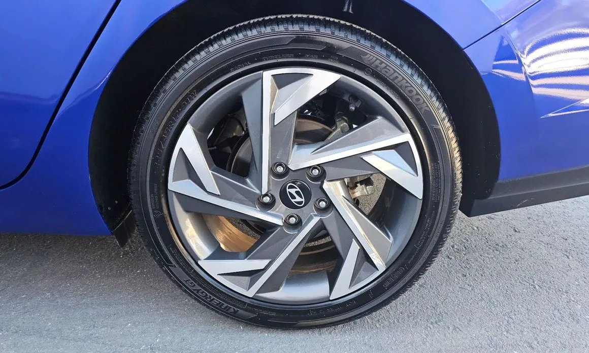Hyundai AVANTE — фото 7