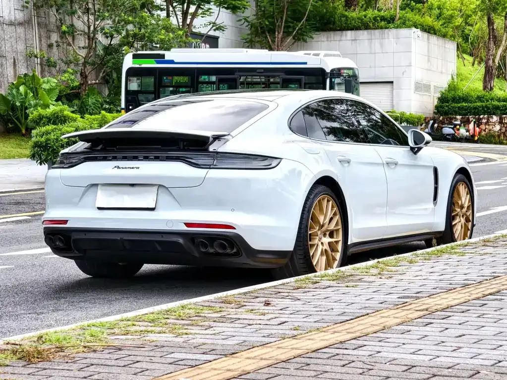 Porsche Panamera — фото 5