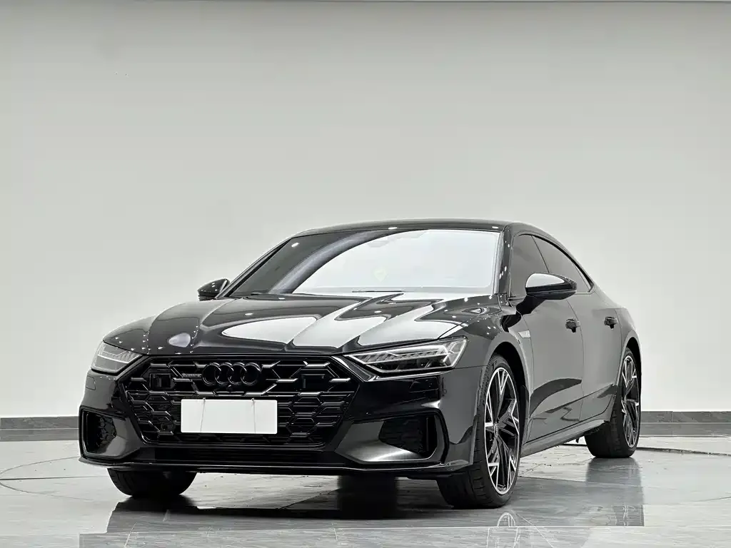 Audi A7L — фото 1
