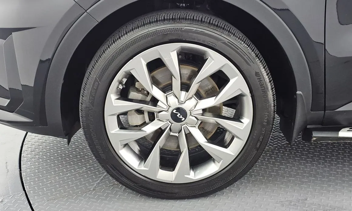 Kia Sorento — фото 10