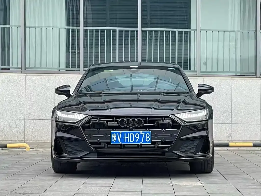 Audi A7L — фото 5