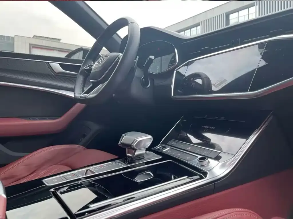 Audi A7L — фото 2