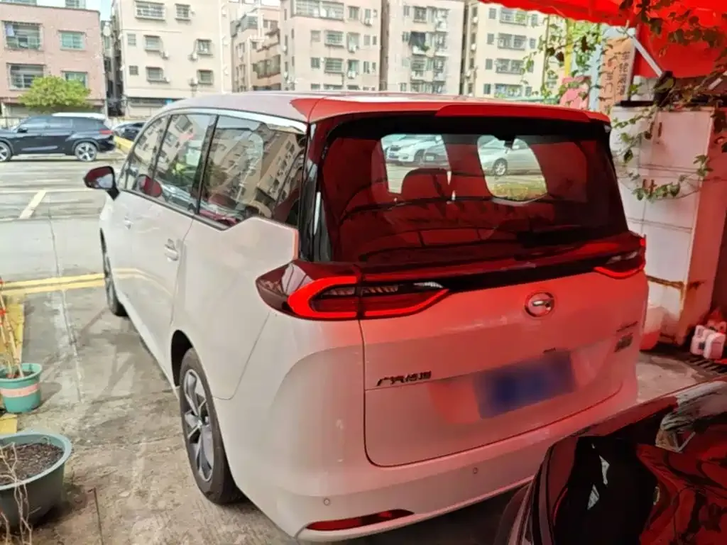 GAC Motor Trumpchi M6 — фото 6
