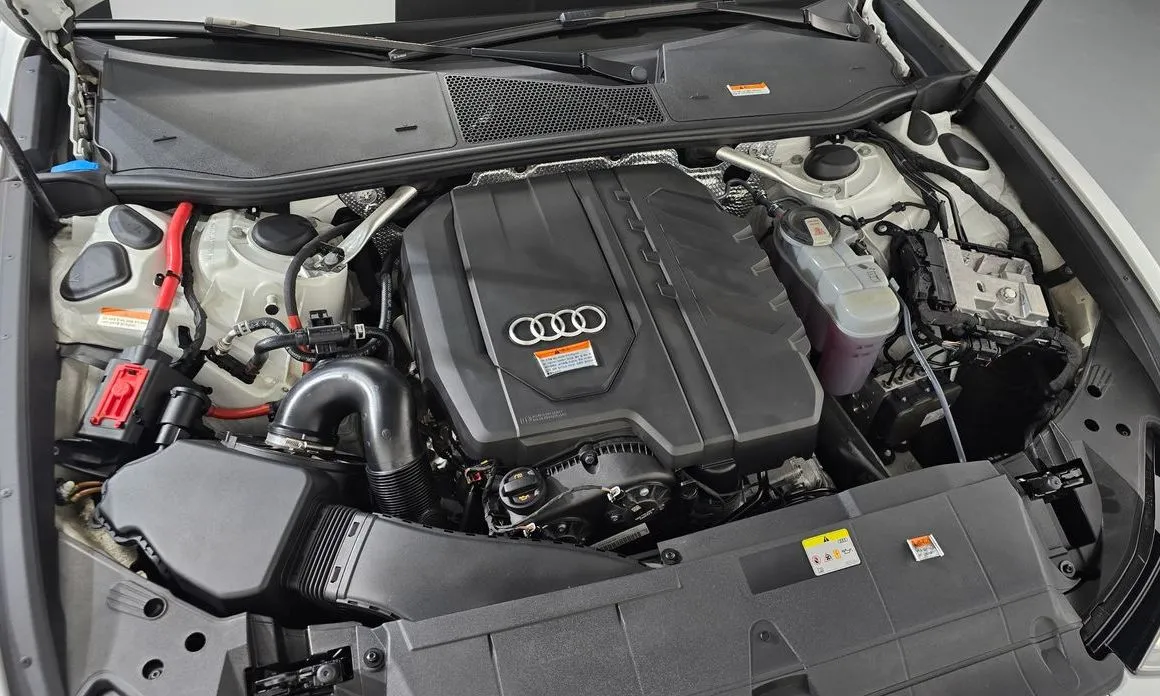 Audi A6 — фото 10