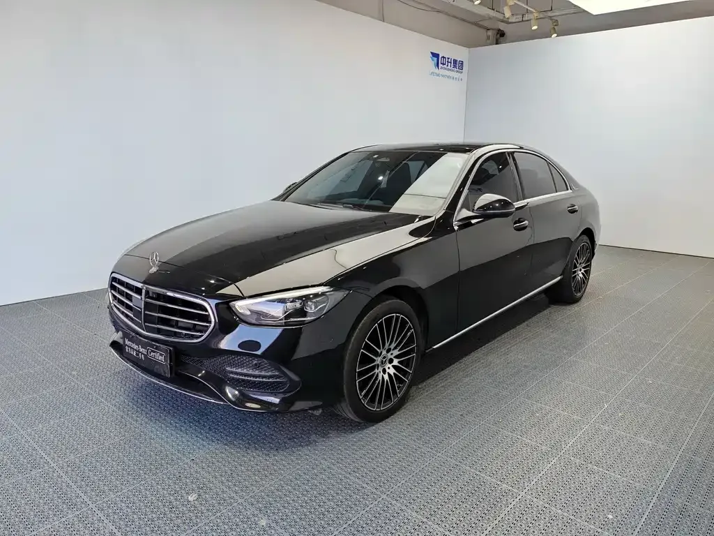 Mercedes-Benz C-Class — фото 1