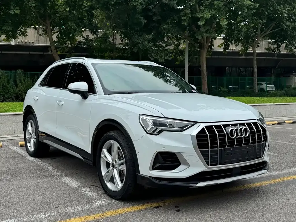 Audi Q3 — фото 9