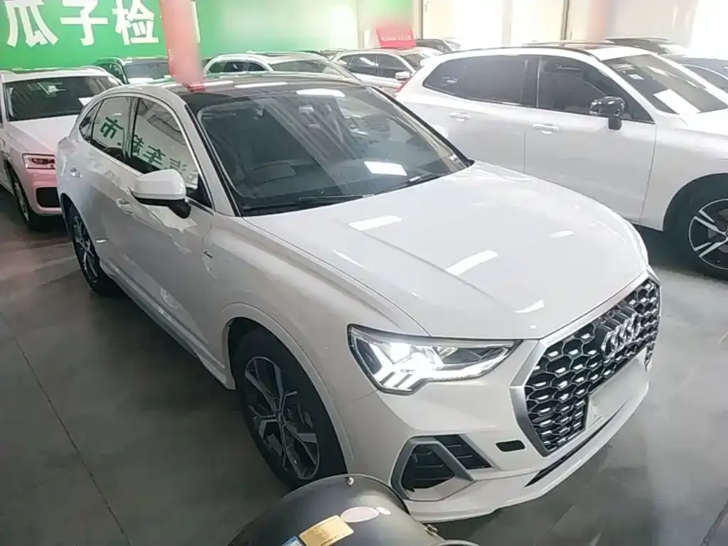 Audi Q3 Sportback — фото 5