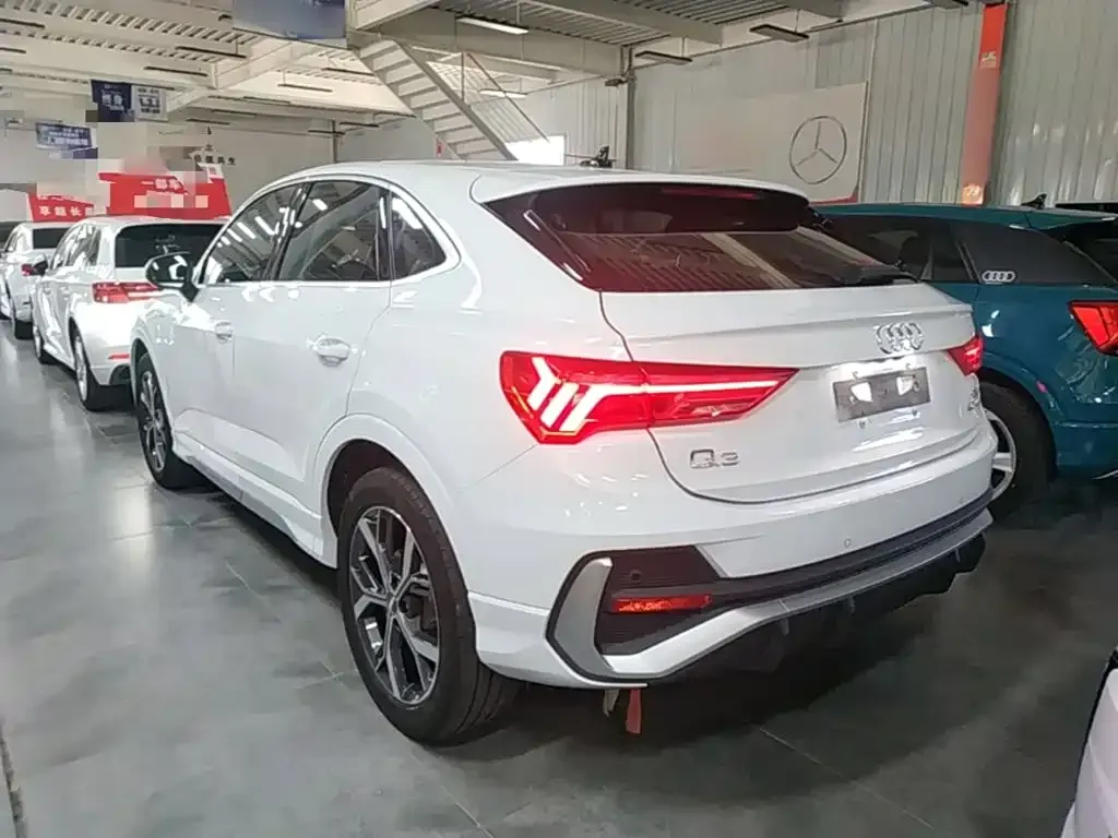 Audi Q3 Sportback — фото 3
