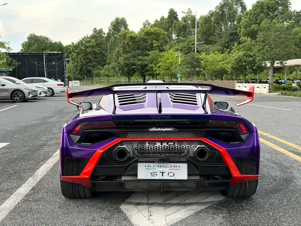 Lamborghini Huracan — фото 7