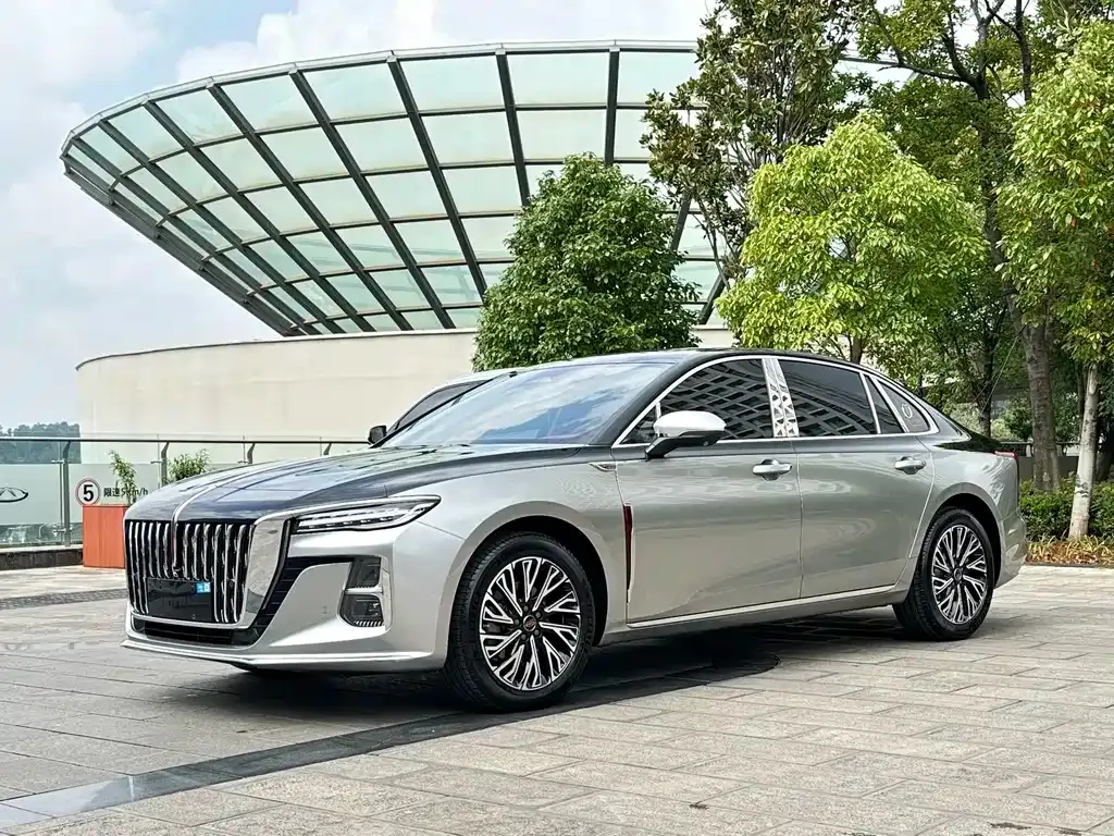 Hongqi H5 — фото 1